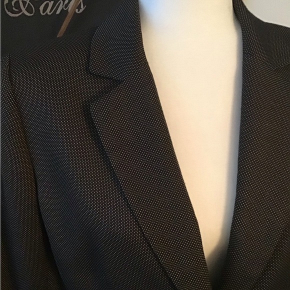 Tailored Blazer from Taharari - Picture 4 of 8